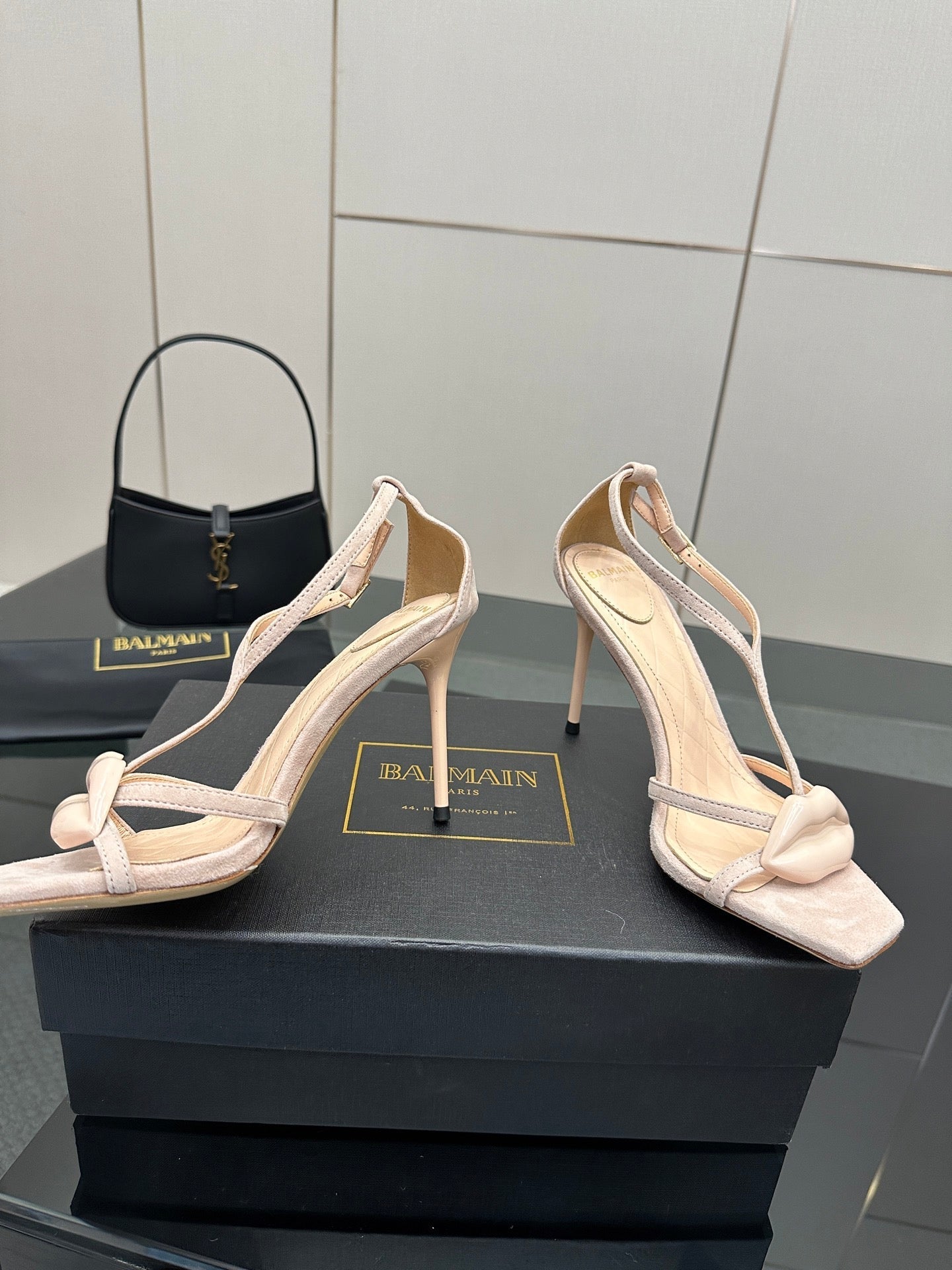 BALMAIN 25S LIPS SANDALS 10 IN BLUSH BEIGE SUEDE