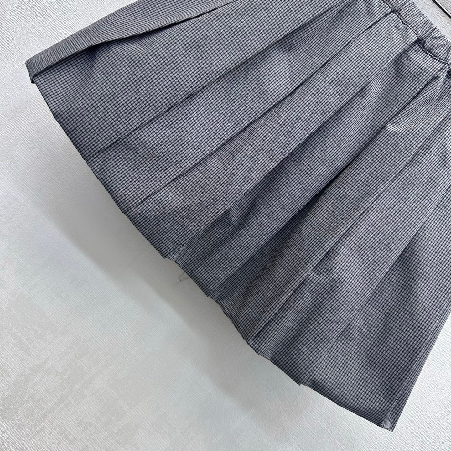 MIUMIU 26S PLEATED MINI SKIRT 1567