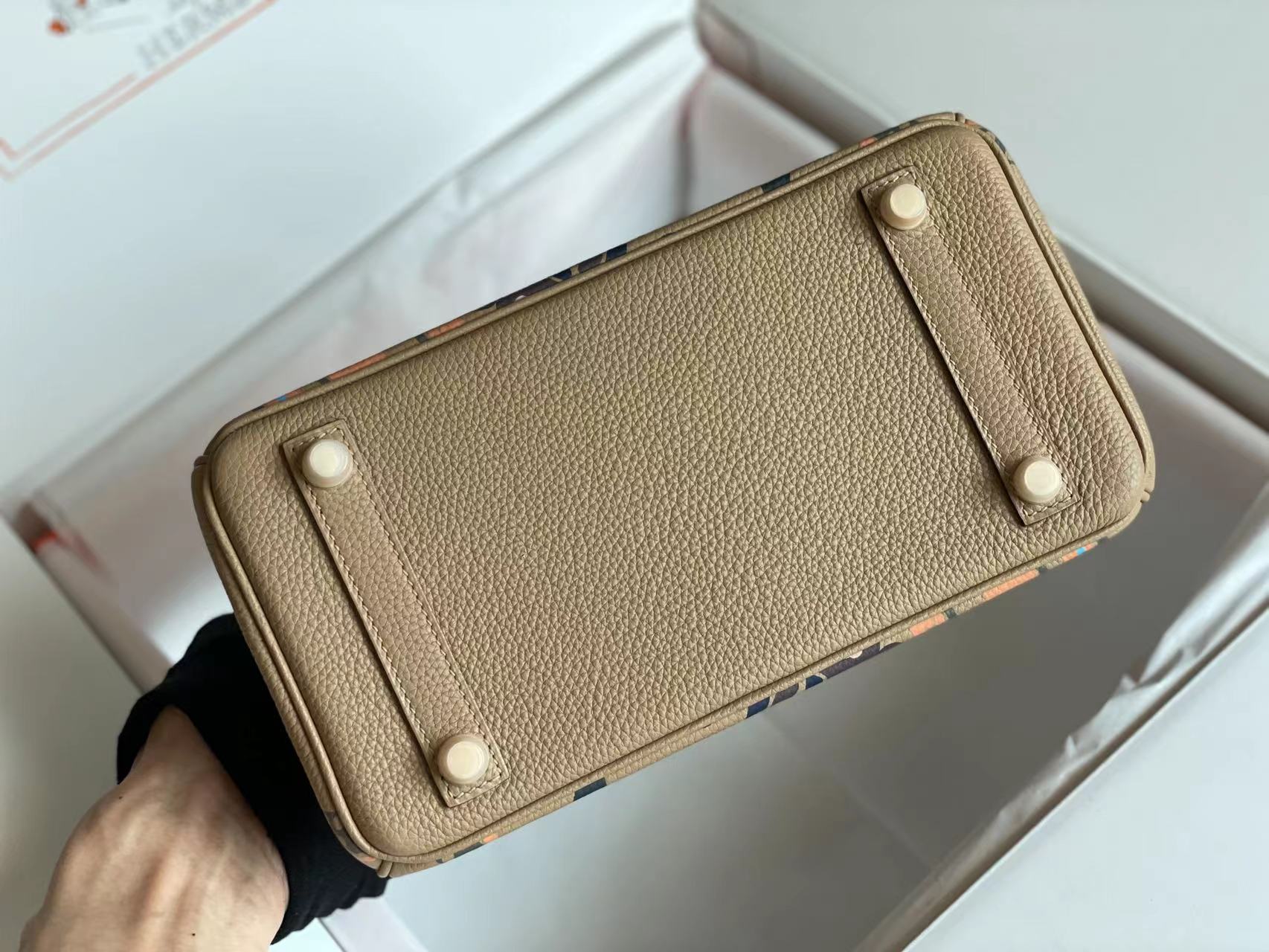 BIRKIN 25 BAG IN PEANUT BROWN CALFSKIN WITH COLORFUL STICKER