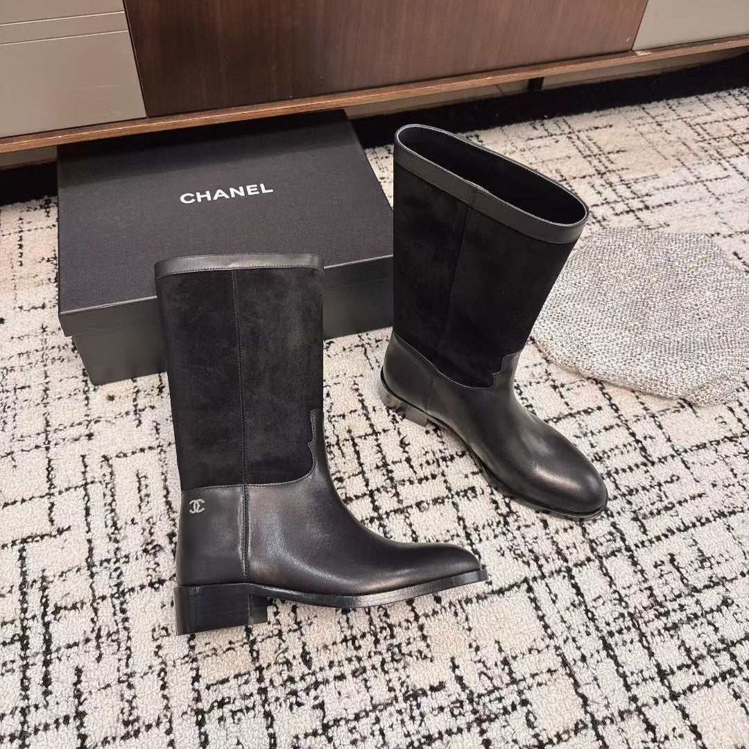 CC BOOTS IN BLACK SUEDE AND CALFSKIN 393518