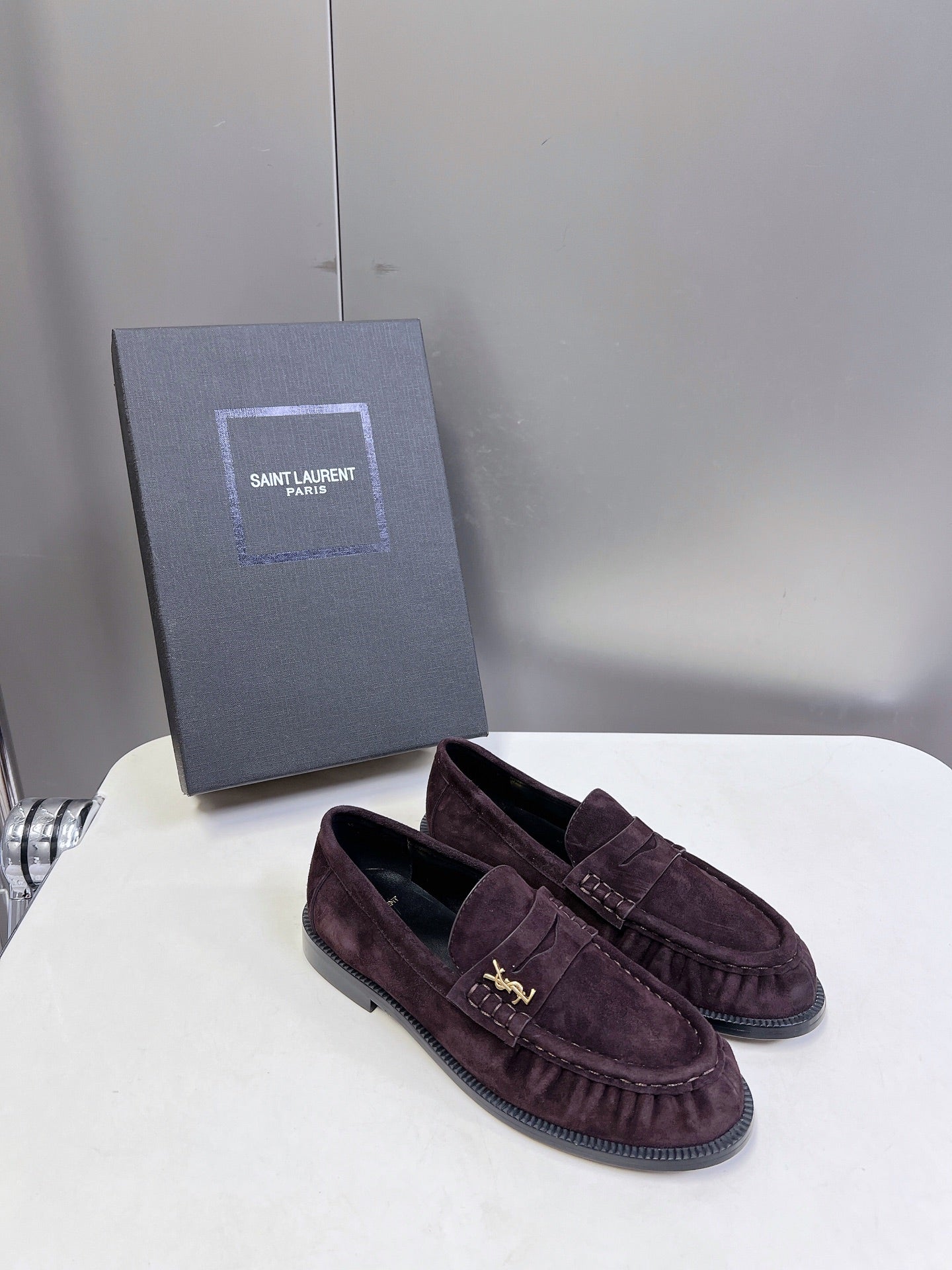 YSL 25S SAINT LAURENT LOAFERS IN DUSTY PLUM SUEDE