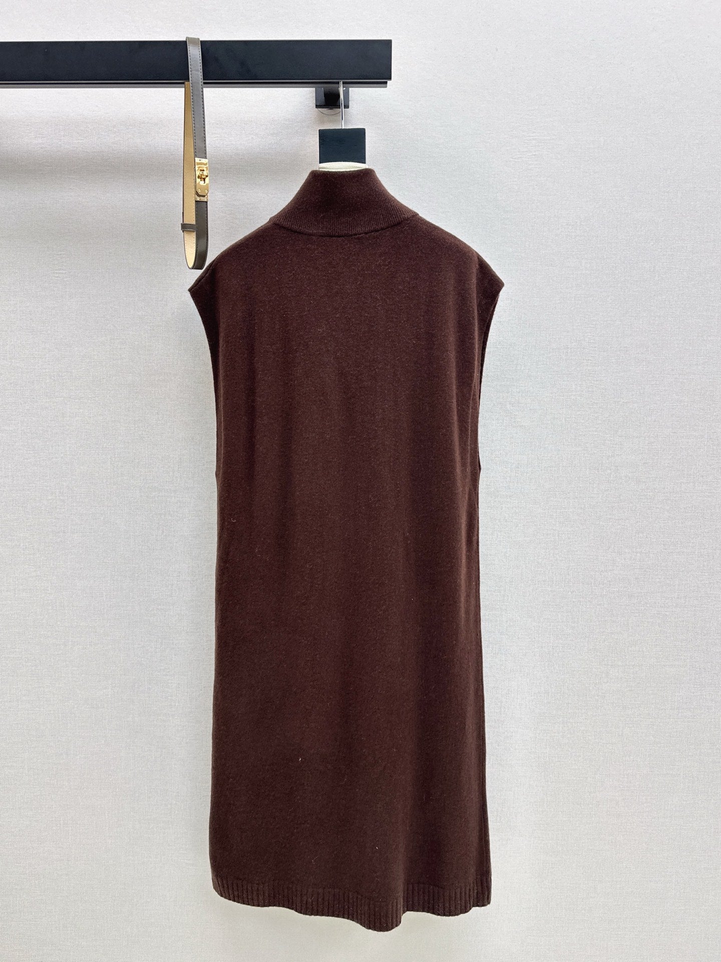 HERMES 25S SLEEVELESS CREW-NECK KNIT DRESS 313