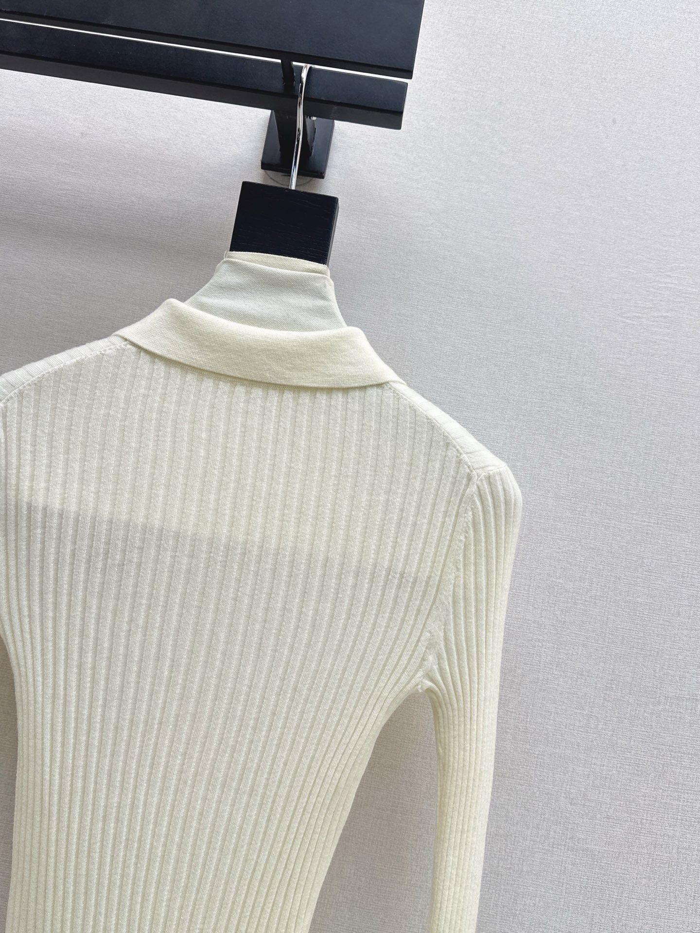 MIUMIU POLO SWEATER STYLE 830