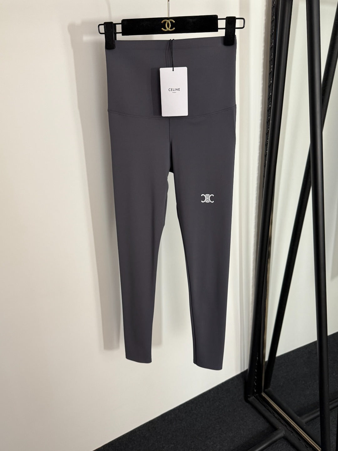 CELINE 26S HIGH-WAISTED STRETCH LEGGINGS STYLE 27