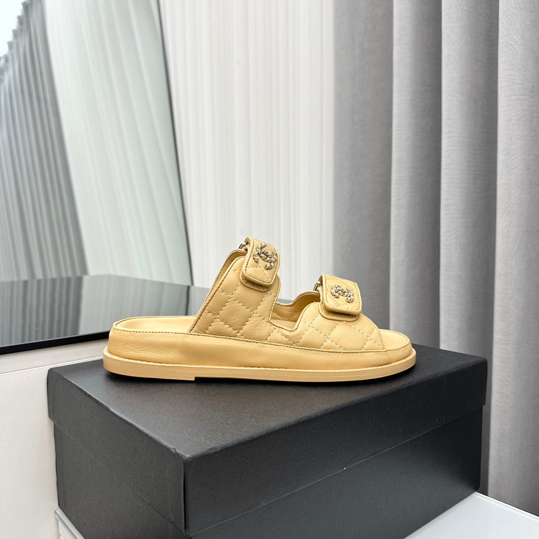 dad sandals beige lambskin interwomen leather cc