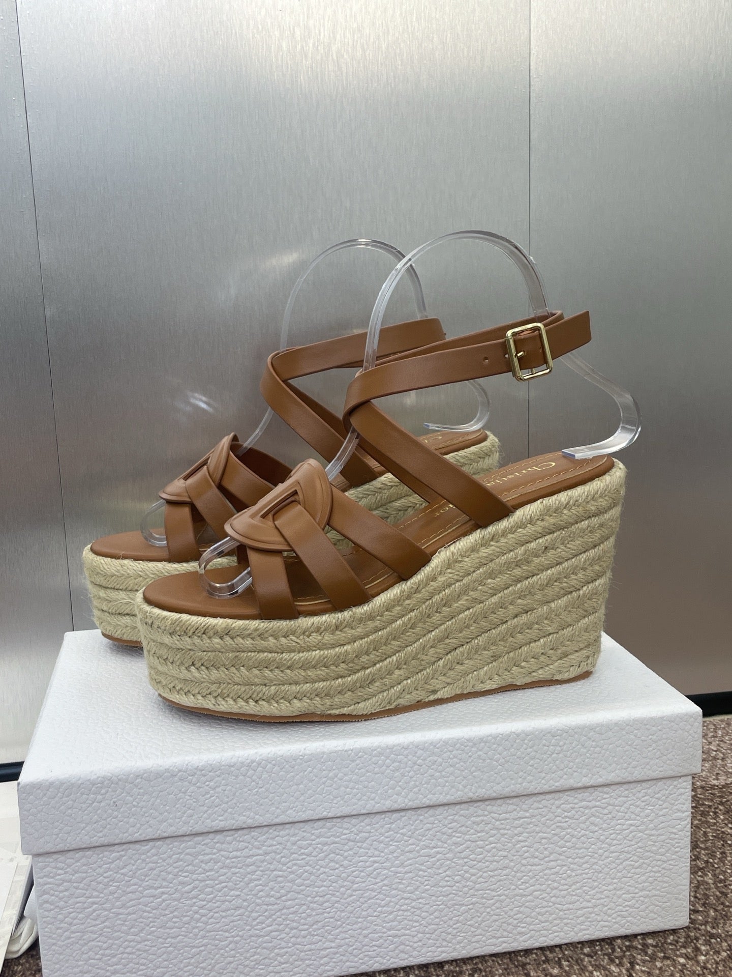 D-CLUB 25S HIGH HEEL WEDGE 100MM IN BROWN CALFSKIN RAFFIA SOLE
