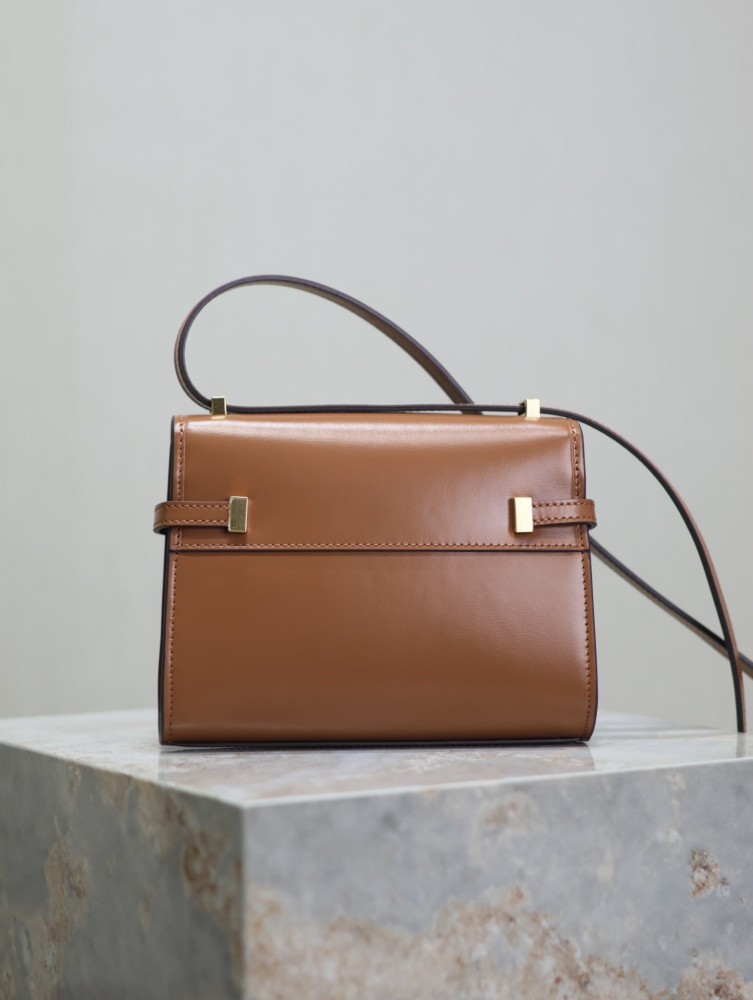 YSL 25S MINI MANHATTAN 19 IN BROWN CALFSKIN GOLD HARDWARE