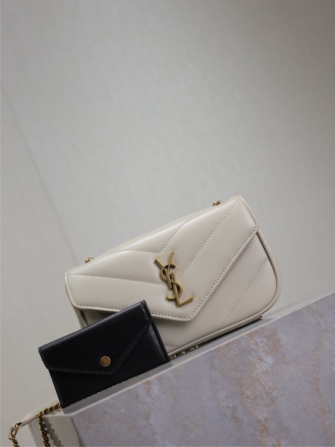 LOULOU MINI 20 IN WHITE SHEEPSKIN GOLD HARDWARE