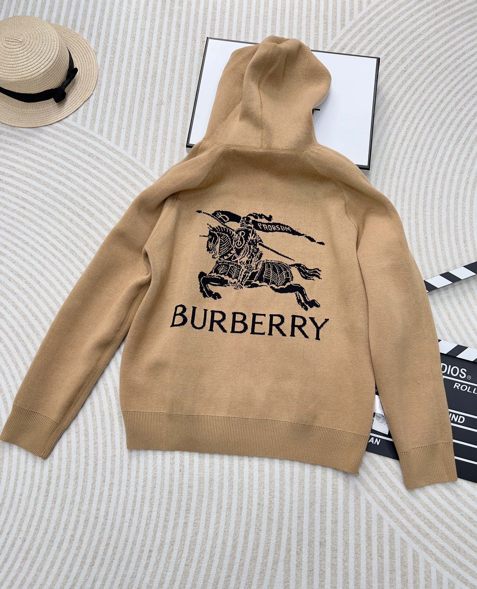 BURBERRY 25S CARDIGAN 214