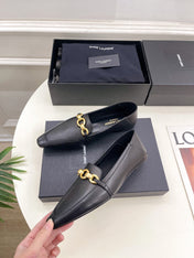 FLAT LOAFERS WITH GOLD CHAIN IN BLACK SMOOTH CALFSKIN