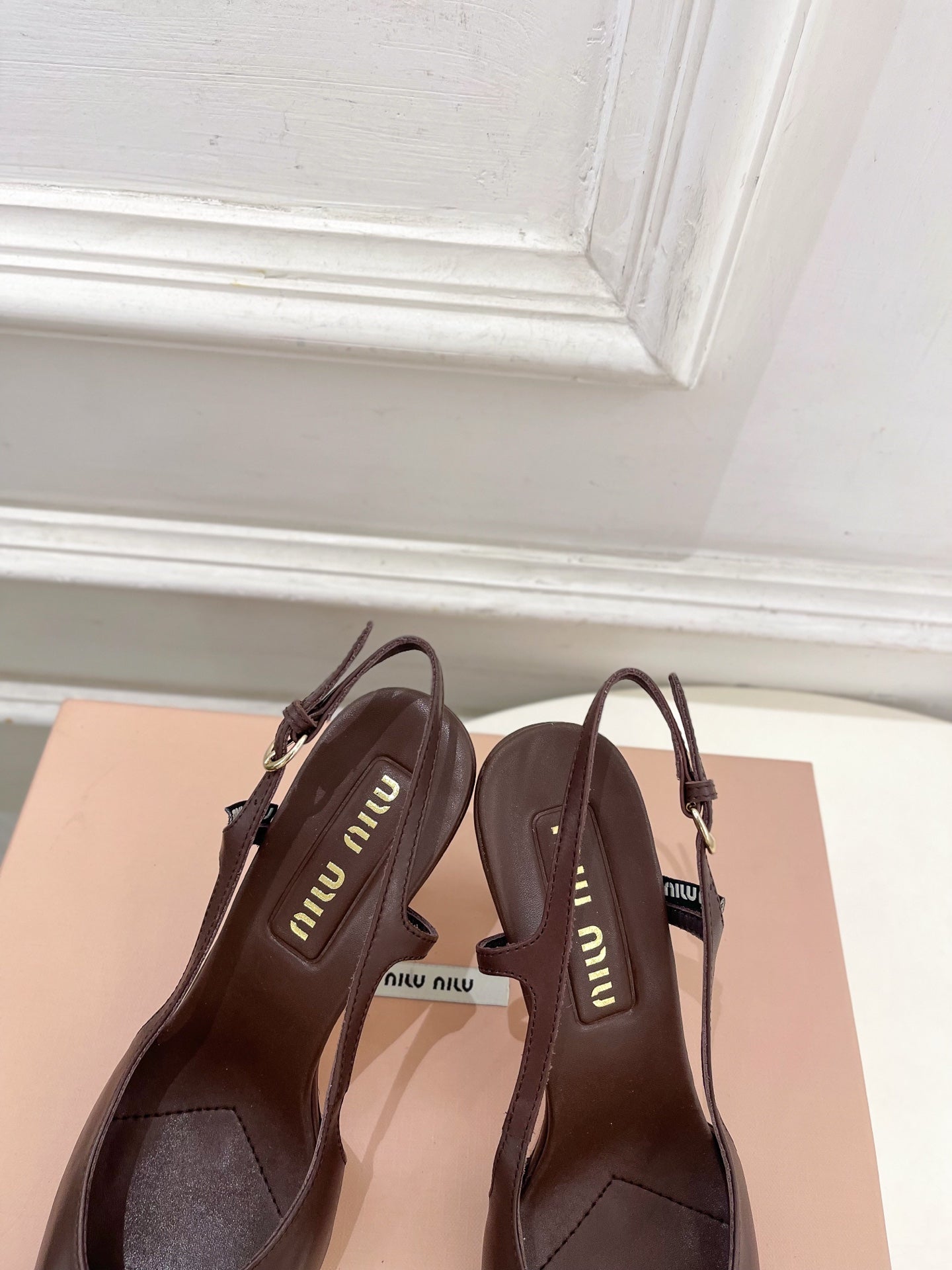 MIUMIU 26S SLINGBACK PUMPS 85MM IN CHOCOLATE BROWN CALFSKIN