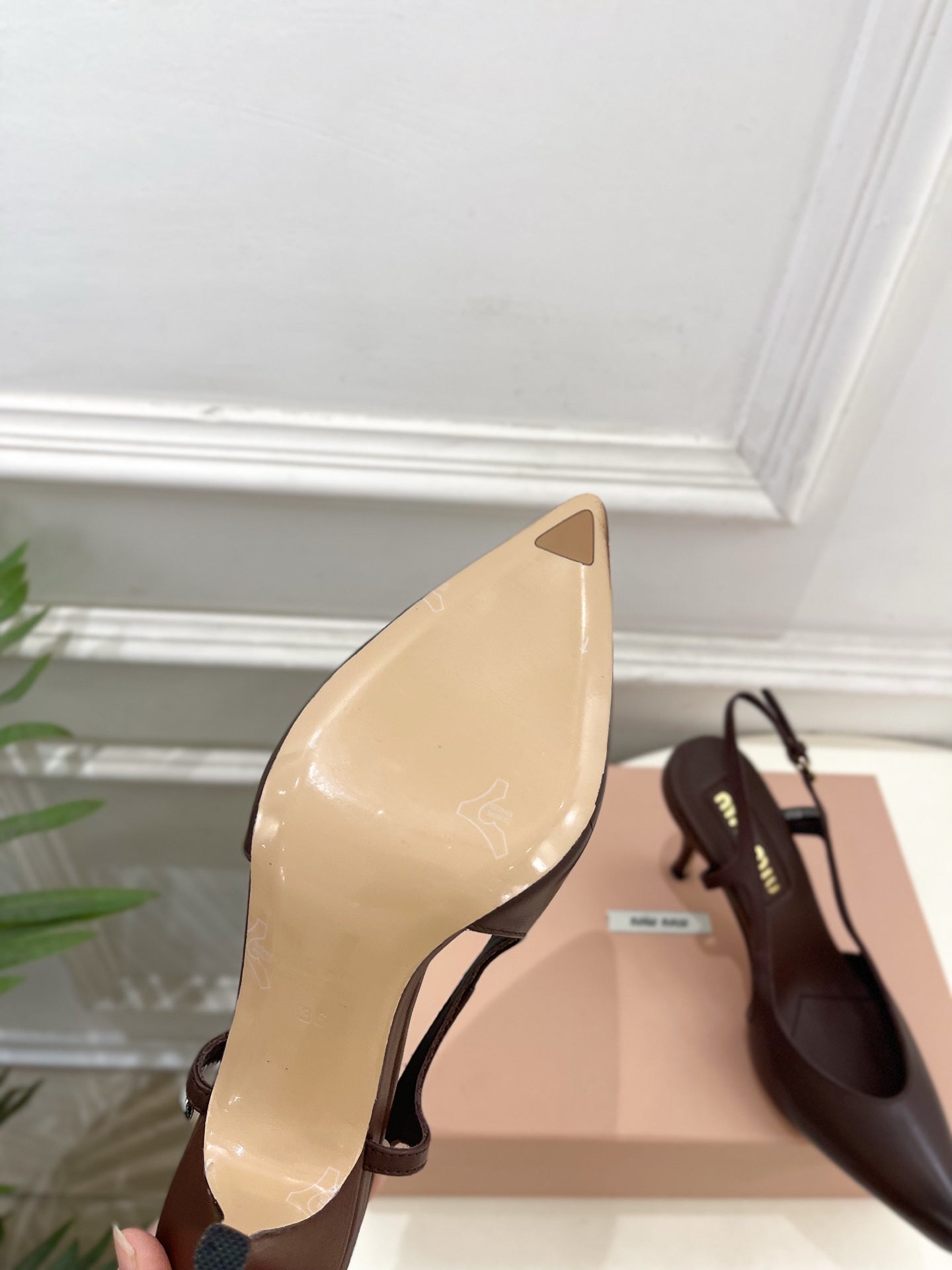 MIUMIU 26S SLINGBACK PUMPS 85MM IN CHOCOLATE BROWN CALFSKIN