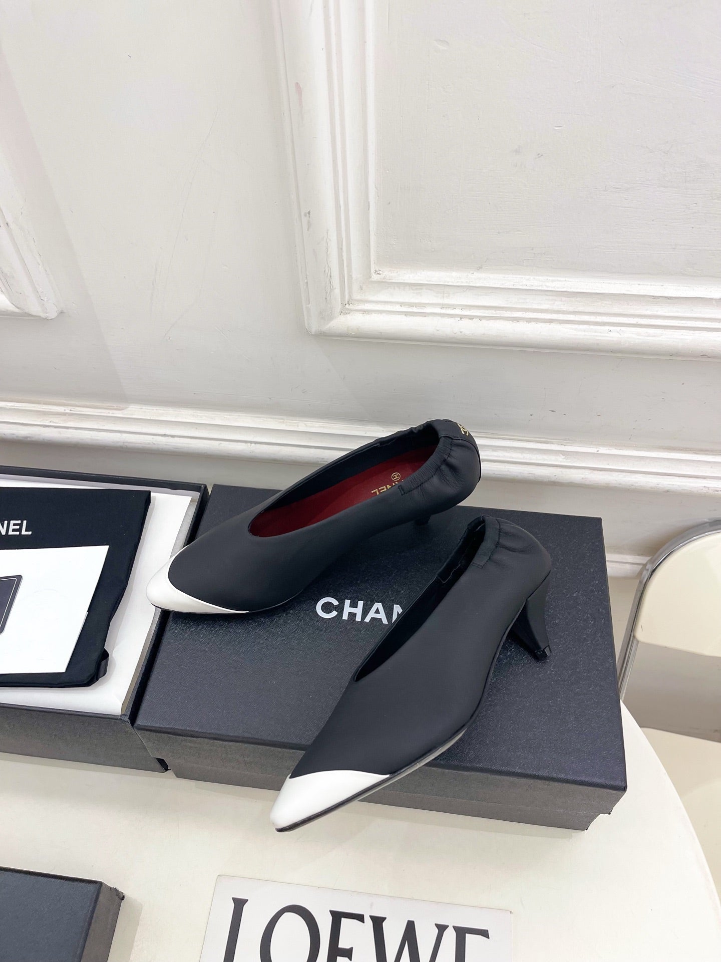 CHANEL 26S SQUARE TOE PUMPS 50 MM IN BLACK LAMBSKIN WITH WHITE TOE CAP