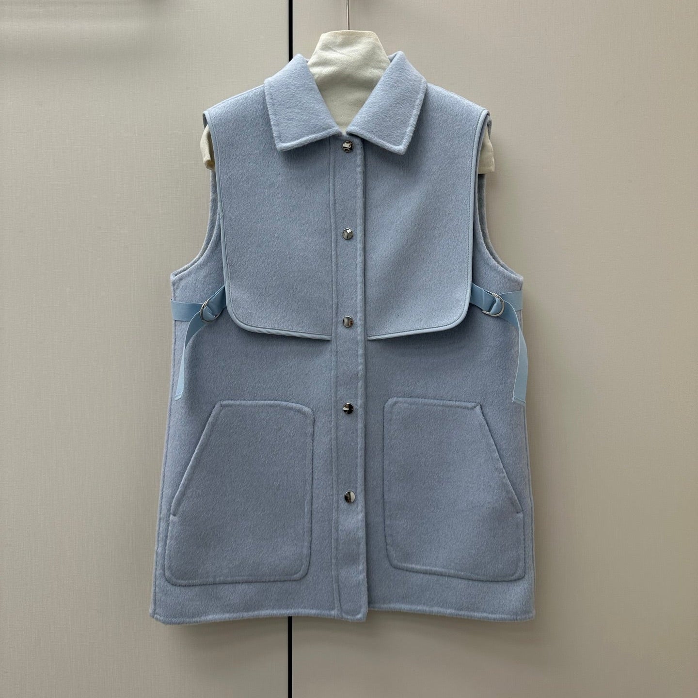 HERMES 26S SLEEVELESS JACKET 856