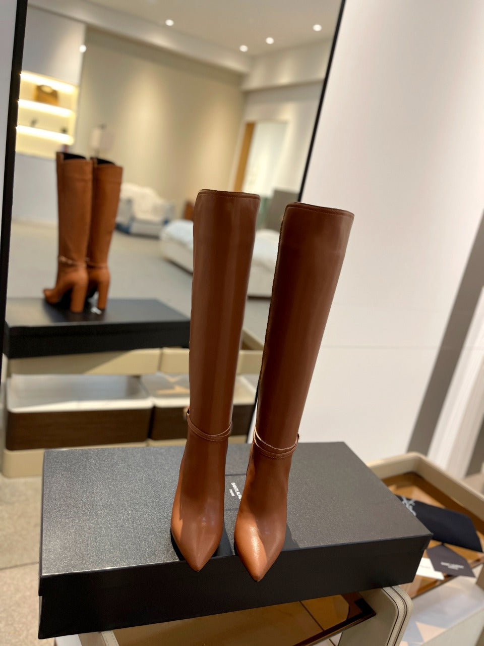YSL 25S HIGH-HEEL KNEE-HIGH BOOTS 95 MM IN RUST BROWN LAMBSKIN