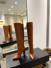 YSL 25S HIGH-HEEL KNEE-HIGH BOOTS 95 MM IN RUST BROWN LAMBSKIN