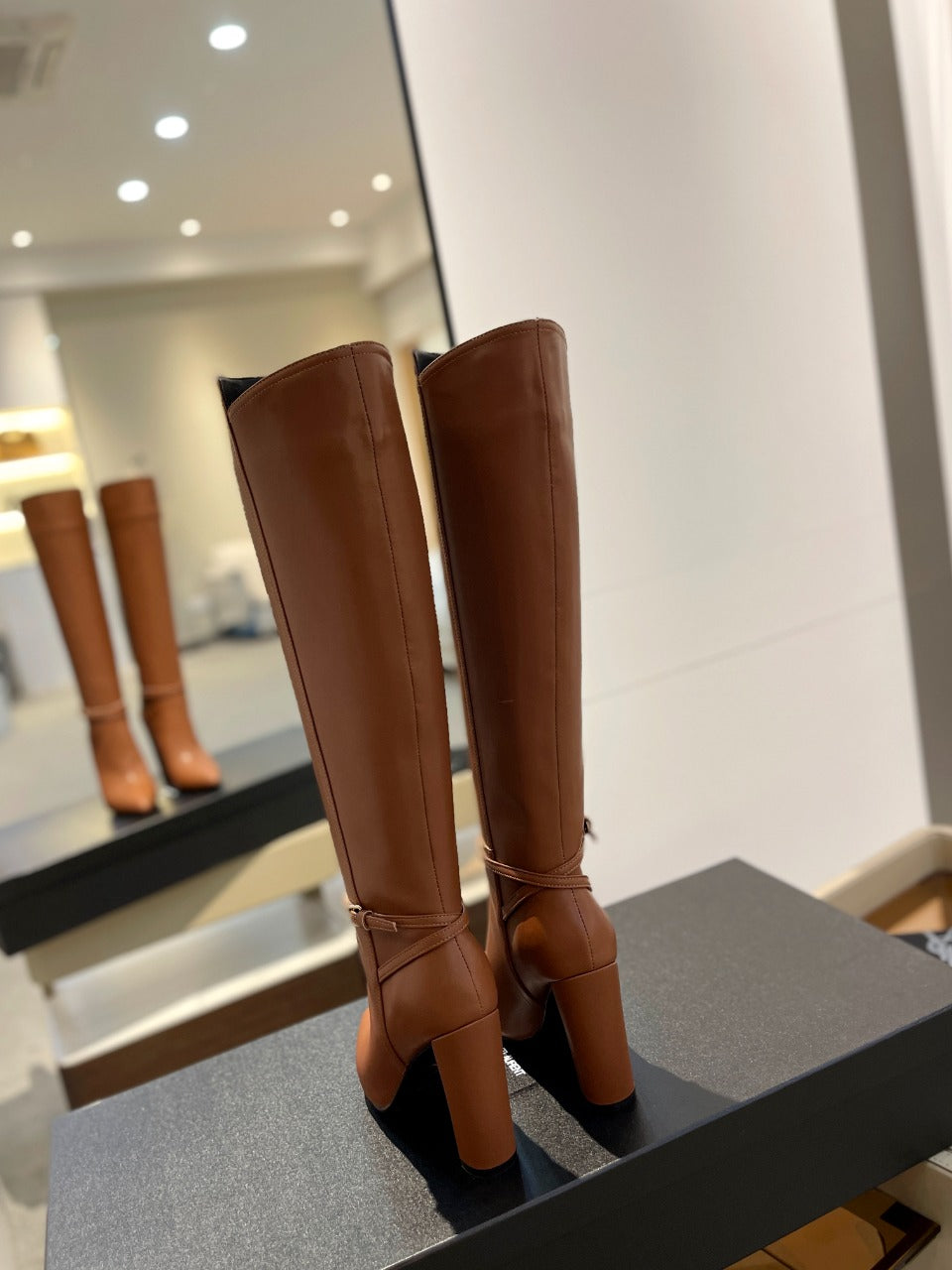 YSL 25S HIGH-HEEL KNEE-HIGH BOOTS 95 MM IN RUST BROWN LAMBSKIN
