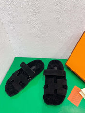 Chypre Sandal Black shearling insole Black Velvet leather lining